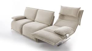 Pin Von Kristin Bennett Auf Wohnen Sofa Design Ecksofas Mobel Sofa