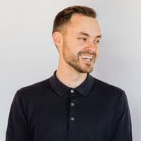 Taylor Baer's Instagram, Twitter & Facebook