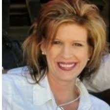 Nicole Henshaw's Instagram, Twitter & Facebook