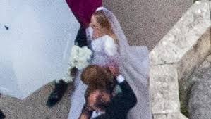 Game of thrones star sophie turner and joe jonas tied the knot (again) with a second wedding ceremony in france. Sophie Turner S Wedding Dress Stuns In White While Marrying Joe Jonas Hollywood Life
