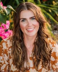 Sydney Dusek's Instagram, Twitter & Facebook