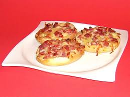 Schnelle Pizzabrotchen Von Danimausi Chefkoch Rezept Pizzabrotchen Lebensmittel Essen Fingerfood