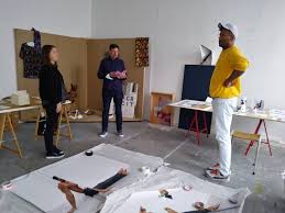 New viewings is an experimental exhibition platform, a utopian space, a generator which invites curators and artists to develop projects free from limitations. Focus In Berlin Jeunes Commissaires