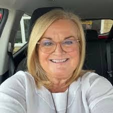 Christy Jackowski's Instagram, Twitter & Facebook