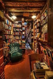 I Love Used Bookstores Like This If It Were Up To Me I D Spend Hours In Them I Did When I Was Dream Library Home Libraries Shakespeare And Company Paris