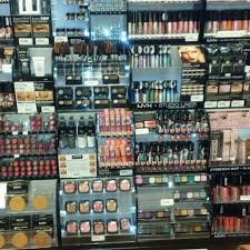 Disponemos de una amplia gama de productos profesionales para el cabello con ofertas todo el año. Beauty Town Miscellaneous Shop In Dumfries