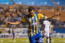 Juan pablo vigon logró anotar y empatar el partido en el global y le está dando el pase a la final a pumas. Agencia De Fotografia Deportiva Imago 7