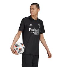 Desde a camisola principal ou alternativa do sl benfica, produtos adidas, produtos para homem, mulher, criança ou acessórios. Adidas Sl Benfica Away 2020 T Shirt Black Goalinn