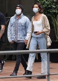 Efron rose to prominence as a. Vanessa Valladares And Zac Efron Out For Dinner In Sydney 01 09 2021 Hawtcelebs
