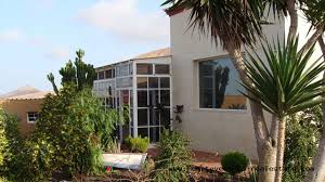 Corralejo is located in the northeast of fuerteventura and is the city where most surfers are: Immobilen Verkauf Im Norden Von Fuerteventura Corralejo Lajares Vil