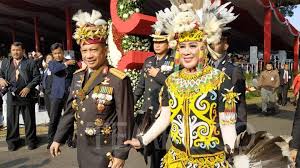 Maybe you would like to learn more about one of these? Hut Ri Ke 73 Ini Fashion Para Pejabat Dalam Baju Adat Nusantara Gaya Tempo Co