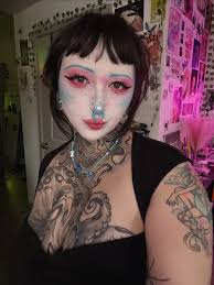 I had a dream I was kissing the cheeks of a baby boy, he was so tiny 🥹