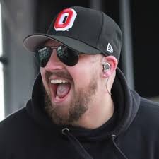 Devin Henry (@devinhenrymusic)