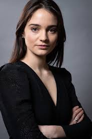 Welcome to the aisling franciosi zine, with news, pictures, articles, and more. 14 Images Of Aisling Franciosi Miran Gallery