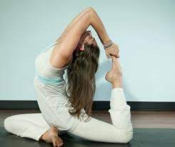 She has studied with her mentor, john schumacher, since 1999 and has been teaching at unity woods yoga center in bethesda, maryland, since 2009. Pigeon Pose From Extend Yoga In North Bethesda Maryland Yoga Pose Weekly North Bethesda Pigeon Pose Poses