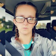 Good for chopping meat Come with stainless steel blade Comes with Sausage  Stuffer Attachment Electric Meat Grinder 220-240 Volts (Not for use in USA  or Canada)