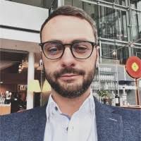 200+ Profile mit dem Suchbegriff „Schieber“