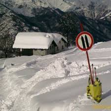 Si parte da scopello, in valsesia per salire fino all'alpe di mera tra boschi e panorami sulla valle fino al monte rosa su un percorso di 10 km. Scopello Alpe Di Mera Snow Forecast Mid Mountain Snow Forecast Com