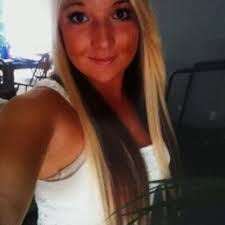 Sarah schwark (@LilSchwark)