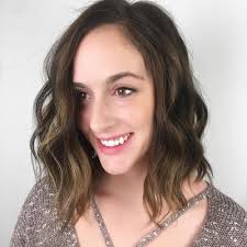 Lots of hairstyles for long fine hair feature waves or curls, but straight thin hair done right can be a major statement! 21 Most Flattering Hairstyles For Long Faces To Look Shorter