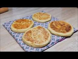 Petits Pains Matlouh Ultra Moelleux Et Facile Cuisine Rabinette Youtube Food Breakfast Muffin