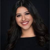 Janice Roman's Instagram, Twitter & Facebook