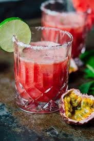 Umdentisch Wassermelone Maracuja Passionsfruchte Margarita Sommerdrinks Sommer Drink Cocktail Rezept Schnellesrezept Wassermelone Maracuja Margarita