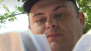 Ispovest vozača Fudeksa za Bezcenzure: Zato što sam odbio da vozim  pristalice SNS na miting, dobio sam pretnje, prebačaj i ostao bez plate