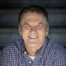 CheckRare Publisher and Founder, Peter Ciszewski, speaking at the Element  46 event.