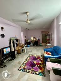 Its convenience to public transport is its only selling point, as other than that the condominium has no redeeming factors. Shared Room For Rent At Vista Angkasa Apartment Prefer Female Muslim Roomz Asia