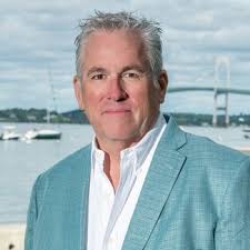 13 Dunes Rd, Narragansett, RI 02882