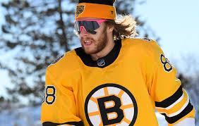 Você pode escolher os gifs david pastrnak gratuitos. David Pastrnak Gave A Legendary Interview Involving Barbie Girl And Some Amazing Sunglasses At Lake Tahoe Brobible