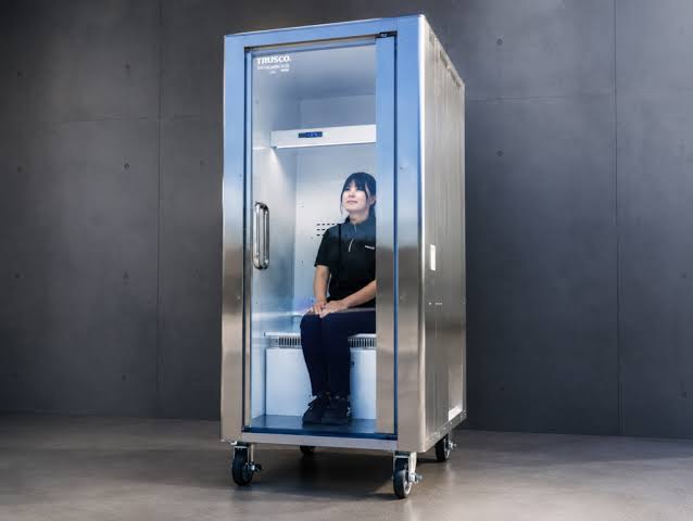 Japan built a refrigerator for humans, and it cools you in just 5 minutes -  Gizmochina