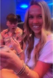 Carly Stephens's Instagram, Twitter & Facebook