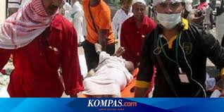 Dengan posisi demikian, maka secara astronomis atau hisab, hilal tidak dimungkinkan untuk dilihat. Hari Ini Dalam Sejarah Tragedi Mina Sebabkan 251 Jemaah Haji Meninggal Saat Lempar Jumrah Halaman All Kompas Com