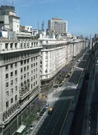 It occupies a continental surface area of 1,078,000 square miles (2,791,810 square kilometers) and is located between the andes mountains in the west and the south atlantic ocean in the east and south. Flacso Argentina Global Studies Programme