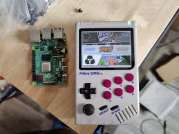 We take a look at the piboy dmg a new raspberry pi4 handheld with the ability to play n64 and dreamcast games. Tinkerer Gets Cyberpunk 2077 Running On Game Boy Inspired Raspberry Pi Machine Lowyat Net