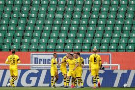 Haftasında wolfsburg ile borussia dortmund karşı karşıya geldi. Dortmund Beat Wolfsburg To Close In On Bayern Ahead Of Title Showdown