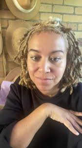 Alona Elisha Ballard (@alona.ballard)