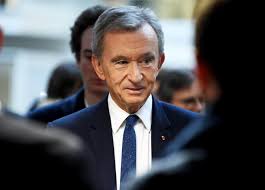 Bernard arnault bought the auction house tajan in 2001 in order to compete with françois pinault. Bernard Arnault Is Now World S Second Richest Man And He S Closing In On Jeff Bezos Fast Esquire Middle East