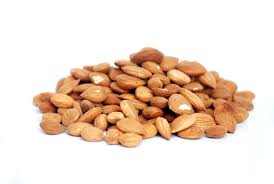 Sachet refermable d'amandes d'abricots amers entières (poids au choix).aliment controversé auquel certains prêtent des propriétés contre les tumeurs, son usage est strictement limité à certaines doses, consulter la fiche produit avant usage. Produits Bio Et Cru Amandes D Abricots Ameres 200 G