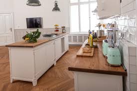 Discover inspiration for your industrial kitchen remodel or upgrade with ideas for storage, organization, layout and decor. Industrial Kitchen Munchenarchitektur