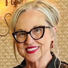 What are some suggestions for improving this house floor plan design?