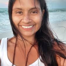 Leslie Tello's Instagram, Twitter & Facebook