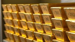Watch the video to find out why the price has increased. Pakistan Records Rs14 500 Fall In Gold Price Within Two Weeks Samaa