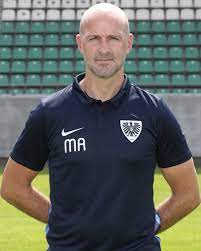 De coaches weergegeven bij personal trainer antwerpen zijn erkende trainers en ondersteunen. Marco Antwerpen
