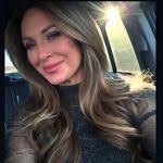 Kimberly Lavery's Instagram, Twitter & Facebook