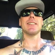 James Strothman (@Okillkustums)