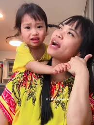 Momen Lucu Anak Kecil Gemoy Bersama Mama