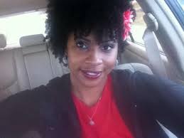 Moisturizing hair ends for frizz-free hair